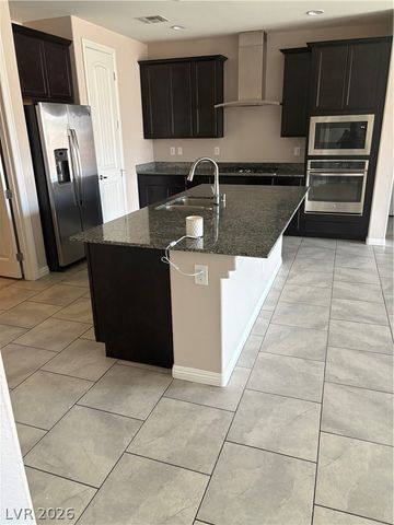 1060 barby springs ave, Henderson, NV 89014