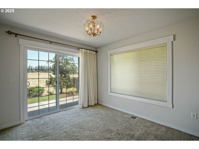 1897 Ne LUCY BELLE St, Mc Minnville, OR 97128