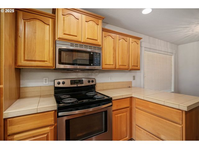 1897 Ne LUCY BELLE St, Mc Minnville, OR 97128