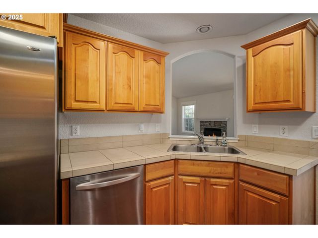 1897 Ne LUCY BELLE St, Mc Minnville, OR 97128