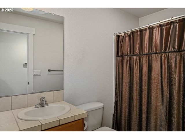 1897 Ne LUCY BELLE St, Mc Minnville, OR 97128