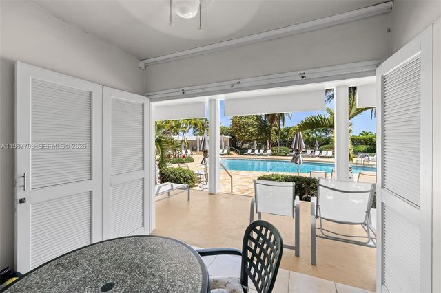 5055 Collins Ave CAB14, Miami Beach, FL 33140