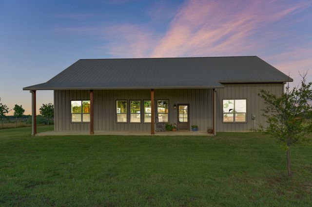 5050 Helton Road, Justin, TX 76247