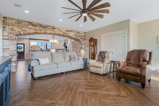 5050 Helton Road, Justin, TX 76247