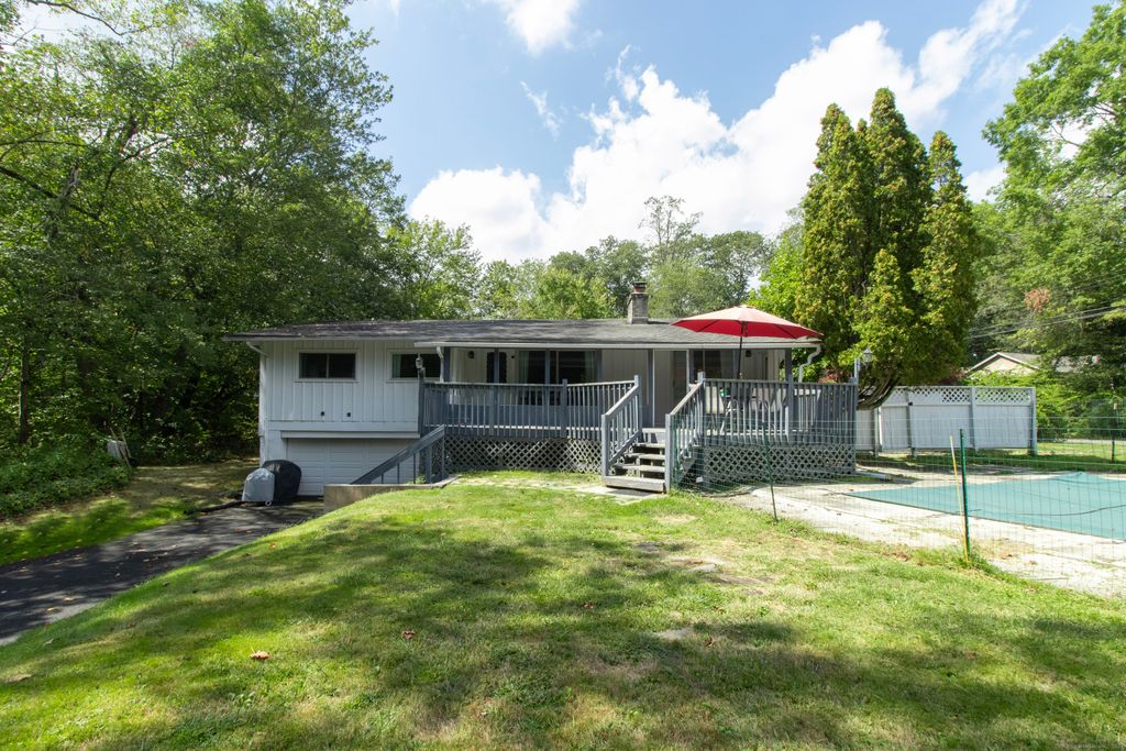 294 Hemlock Drive, Orange, CT 06477