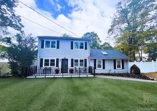37 Lake Grove Boulevard, Brookhaven, NY 11720