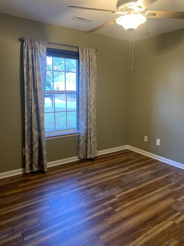 100 Salinas Court, Summerville, SC 29483