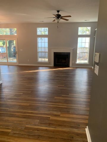 100 Salinas Court, Summerville, SC 29483