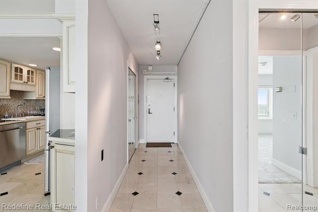 555 E William Street 14A, Ann Arbor, MI 48104