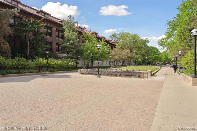 555 E William Street 14A, Ann Arbor, MI 48104