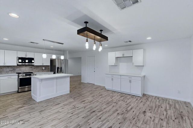 1920 E COLGATE Drive, Tempe, AZ 85283