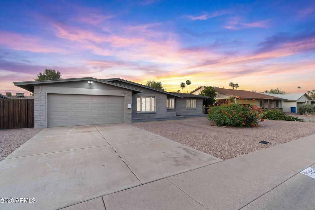 1920 E COLGATE Drive, Tempe, AZ 85283 — photo 2
