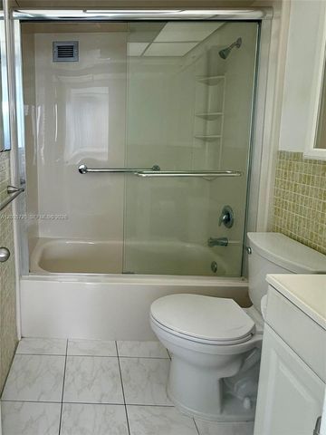 121 Golden Isles Dr 904, Hallandale Beach, FL 33009