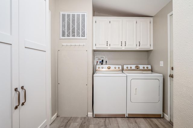 555 Freeman Road 73, Central Point, OR 97502