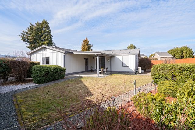 555 Freeman Road 73, Central Point, OR 97502