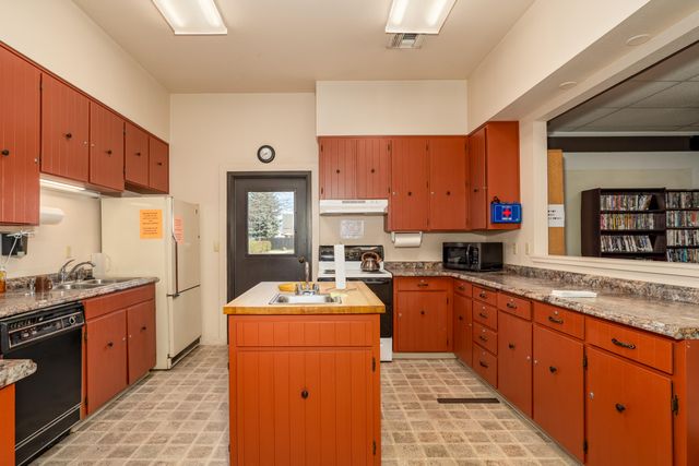 555 Freeman Road 73, Central Point, OR 97502