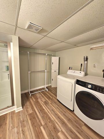 241 Lynn Haven CIR, Vinton, VA 24179