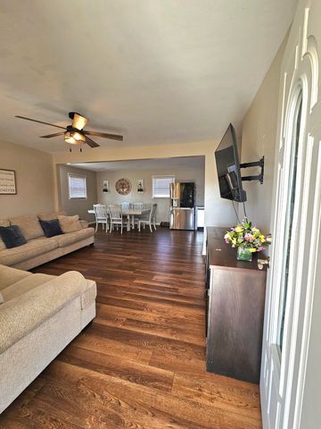 241 Lynn Haven CIR, Vinton, VA 24179