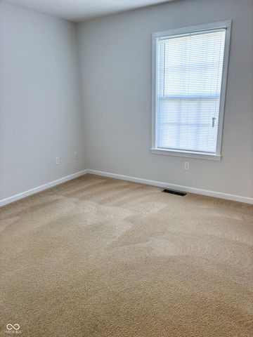 1712 N Oakmont Avenue, Greensburg, IN 47240