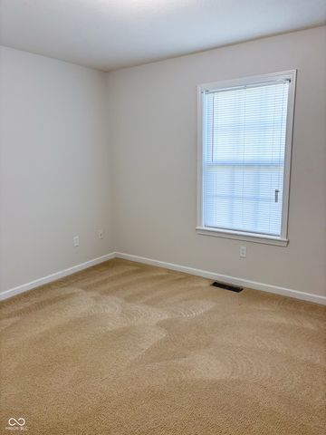 1712 N Oakmont Avenue, Greensburg, IN 47240