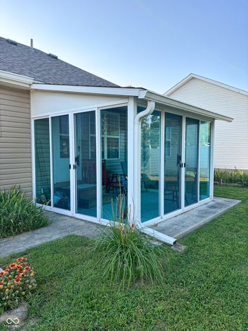 1712 N Oakmont Avenue, Greensburg, IN 47240