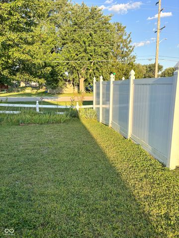 1712 N Oakmont Avenue, Greensburg, IN 47240