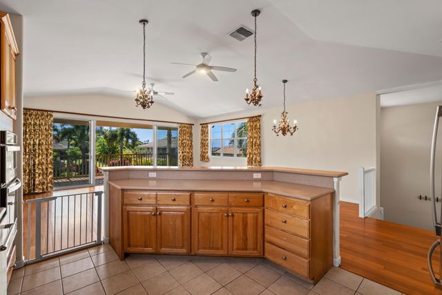 147 Hoohale St, Kihei, HI 96753