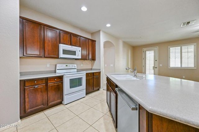 7102 W Katharine Way, Peoria, AZ 85383