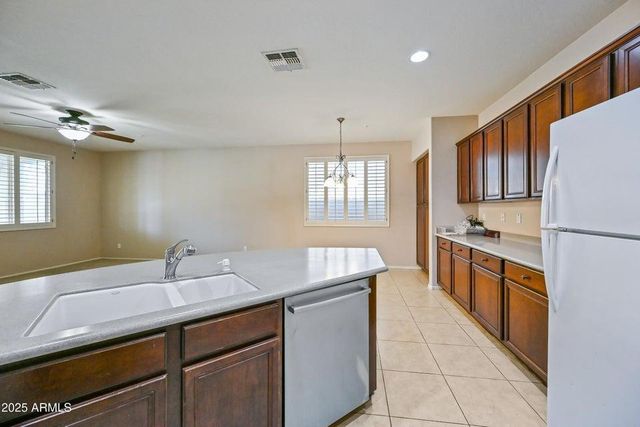 7102 W Katharine Way, Peoria, AZ 85383