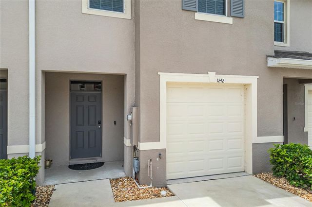 1242 LIDO DRIVE, Howey In The Hills, FL 34737