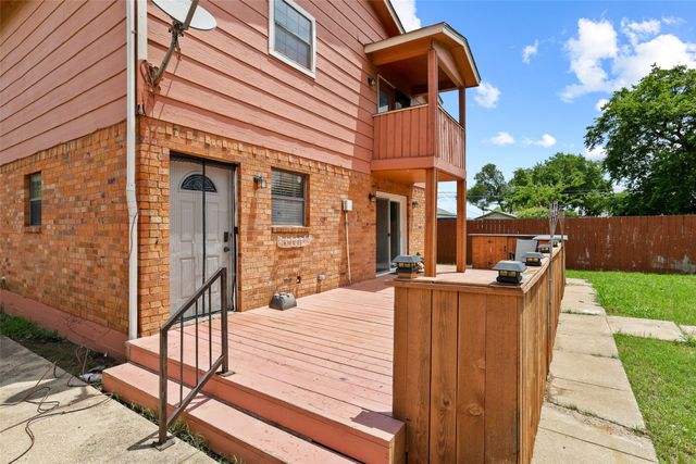 204 E Avenue D, Garland, TX 75040