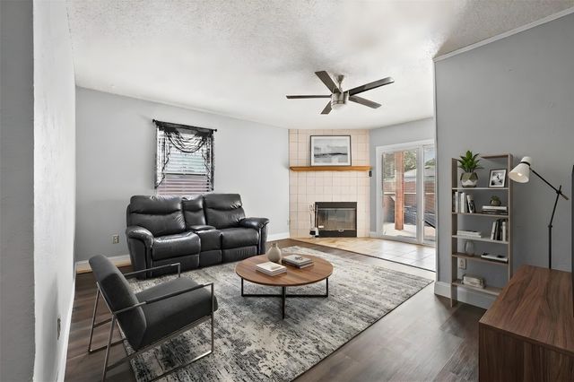 204 E Avenue D, Garland, TX 75040