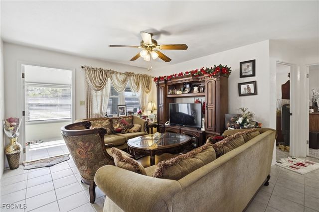 2431 Hunter TER, Fort Myers, FL 33901