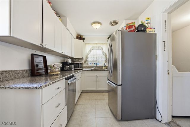 2431 Hunter TER, Fort Myers, FL 33901