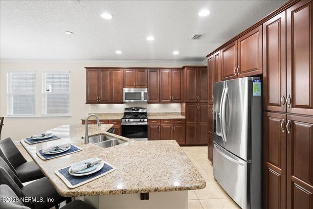 276 GRAY WOLF Trail, Jacksonville, FL 32081