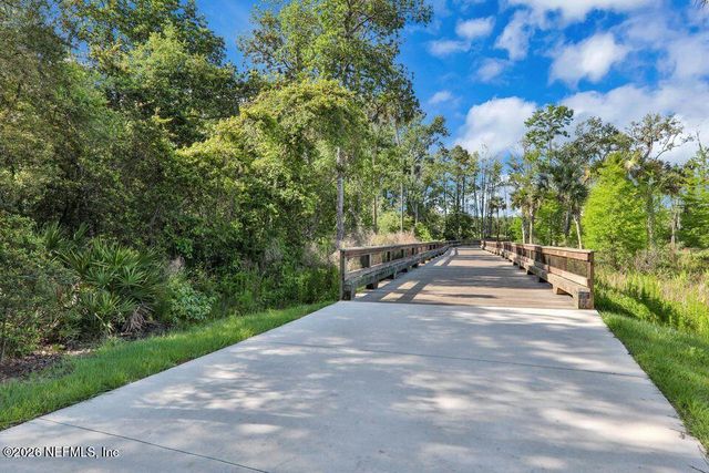 276 GRAY WOLF Trail, Jacksonville, FL 32081