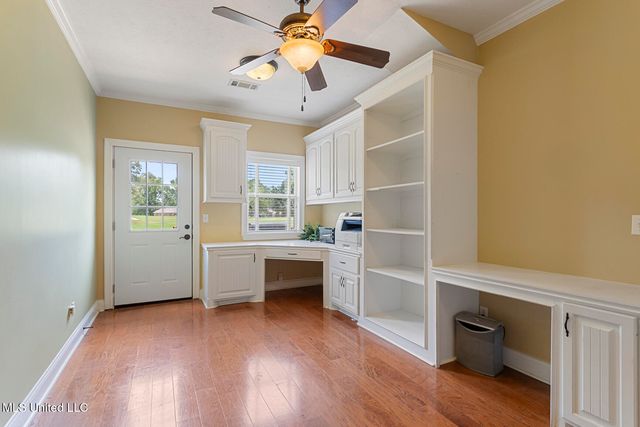 592 S Deerfield Drive, Canton, MS 39046