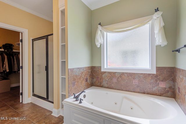 592 S Deerfield Drive, Canton, MS 39046