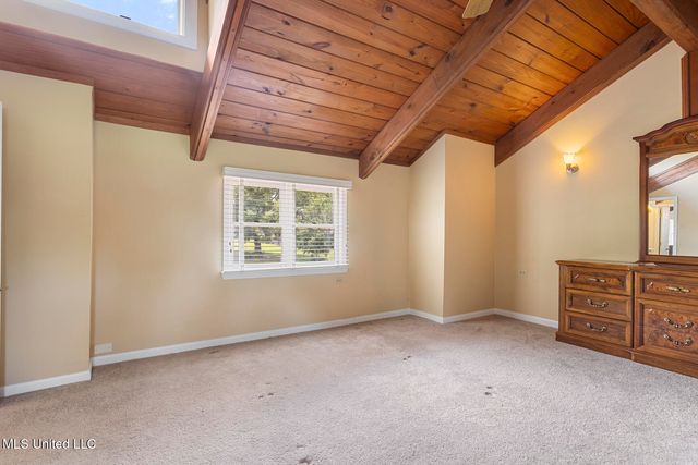 592 S Deerfield Drive, Canton, MS 39046