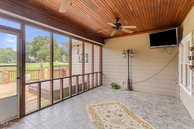 592 S Deerfield Drive, Canton, MS 39046