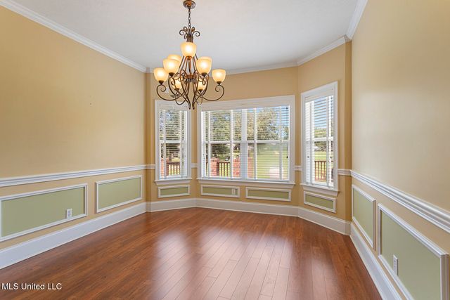 592 S Deerfield Drive, Canton, MS 39046