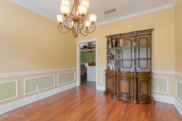 592 S Deerfield Drive, Canton, MS 39046