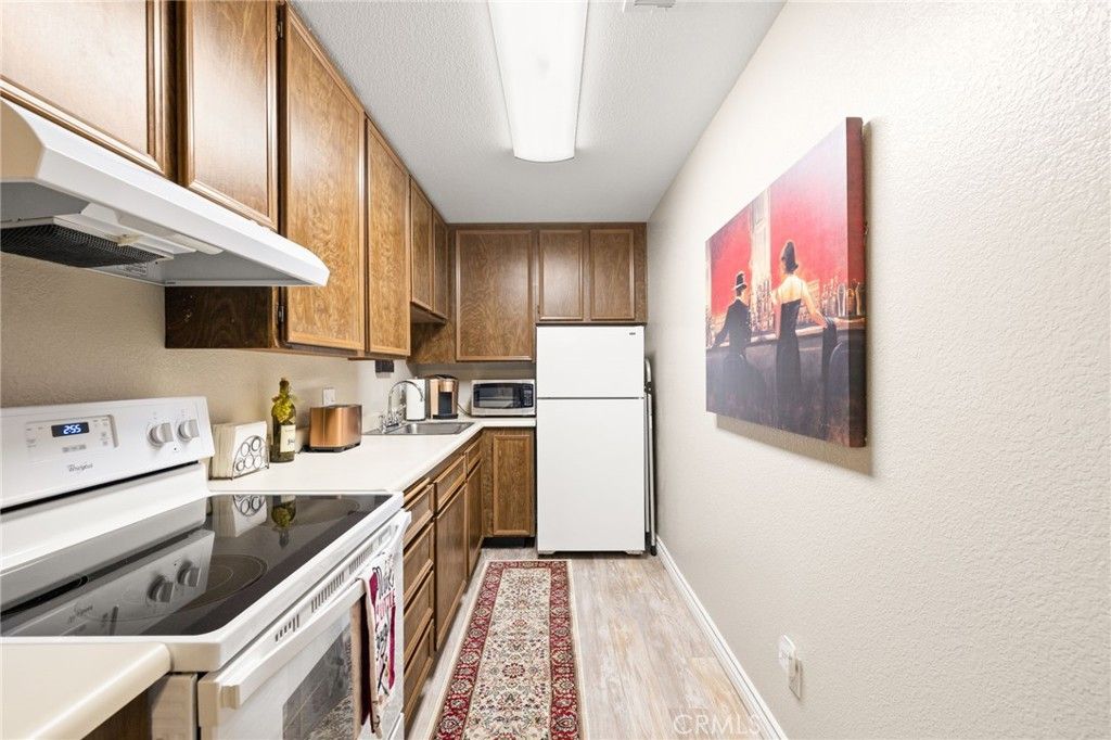Image 11 of property listing at 2810 N Arcadia A213, Palm Springs, CA 92262
