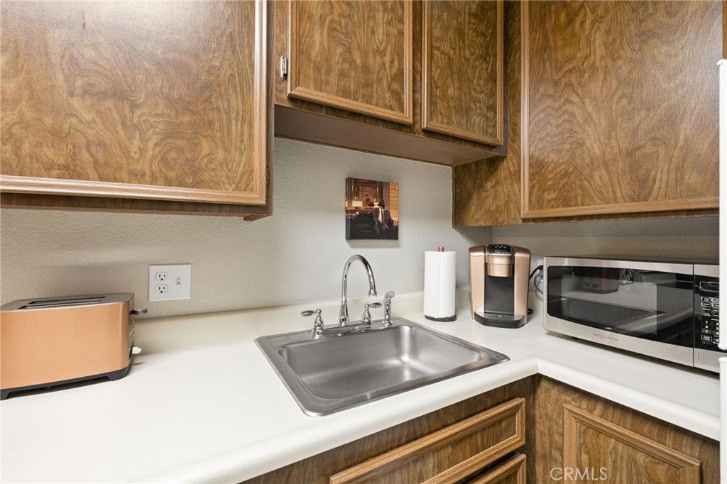 Image 8 of property listing at 2810 N Arcadia A213, Palm Springs, CA 92262