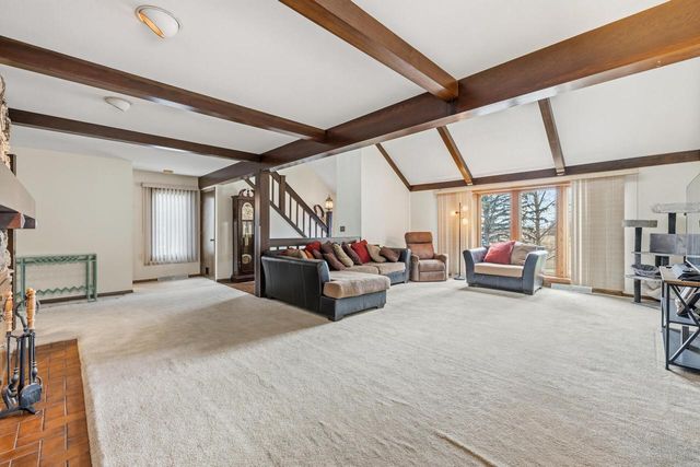 7224 Maple LANE, Hartford, WI 53027