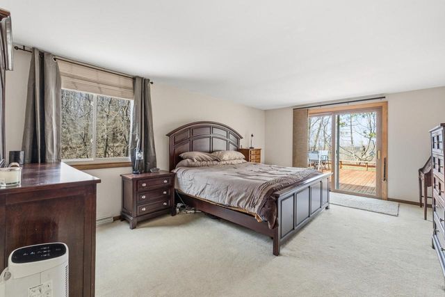 7224 Maple LANE, Hartford, WI 53027