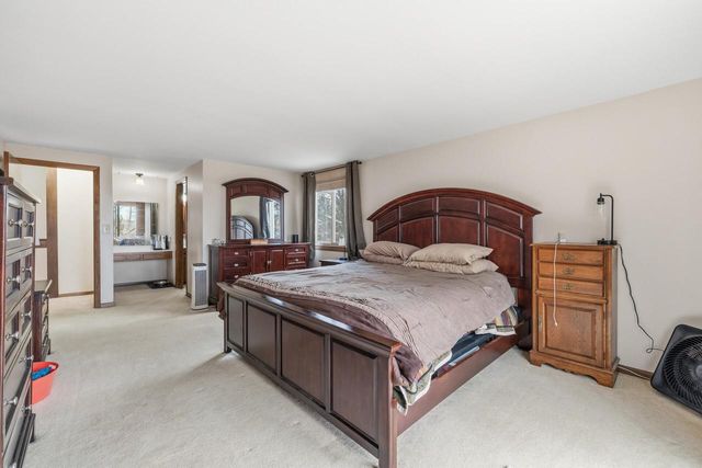 7224 Maple LANE, Hartford, WI 53027