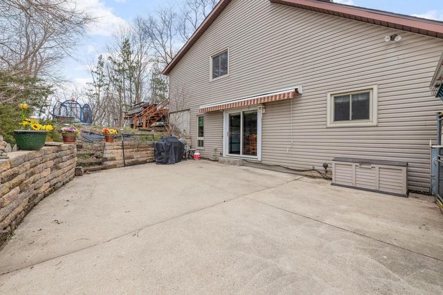 7224 Maple LANE, Hartford, WI 53027