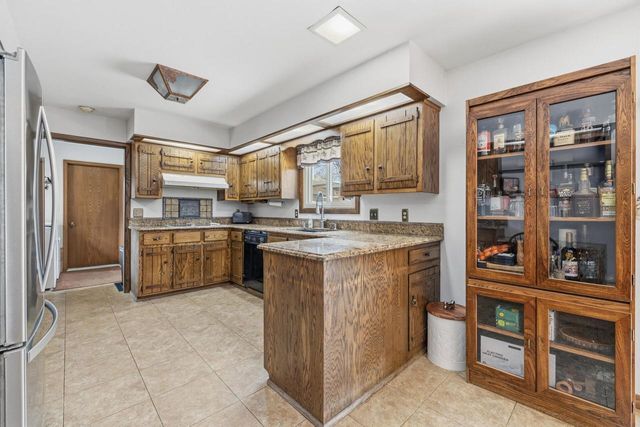 7224 Maple LANE, Hartford, WI 53027