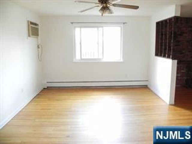 15 Vogt Lane, Little Ferry, NJ 07643